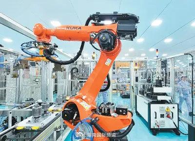 外媒看中國(guó)丨新型工廠大量涌現(xiàn) 中國(guó)迅速擁抱智能化浪潮
